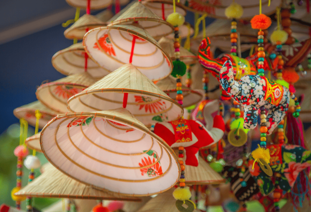 Visitors can take home a piece of Hanoi with handcrafted souvenirs that reflect the city's rich heritage and artistry (Source: Canva)